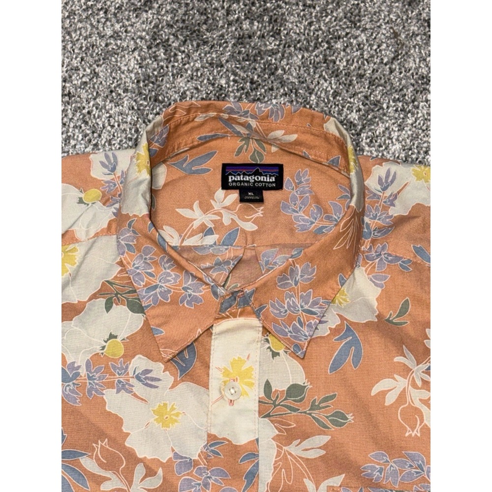 Patagonia Mens XL Organic Cotton Floral Short Sleeve Button Down Shirt Orange